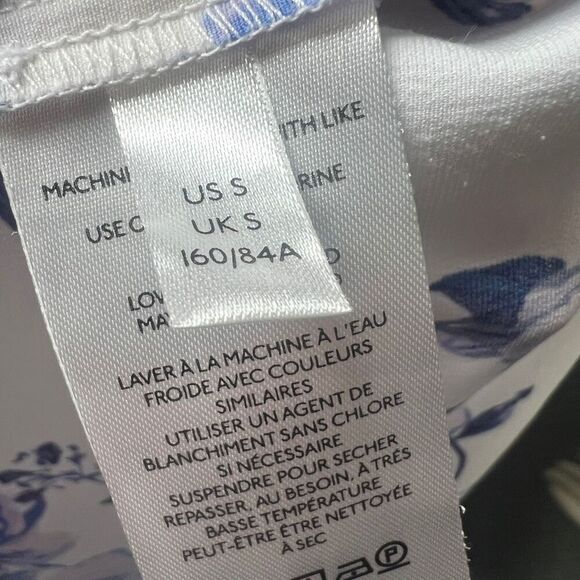 Urban Outfitters Floral‎ Summer Dress Faux Wrap V-Neck Midi - Picture 12 of 13